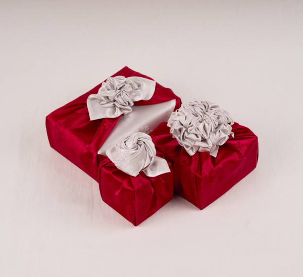 Gift Wrapping Red